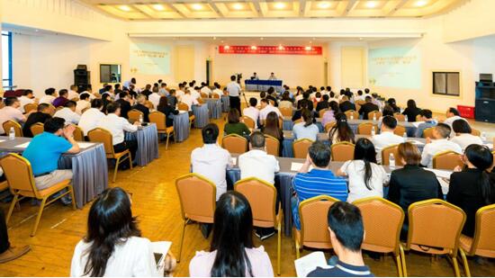 埋头赶路，也要抬头寻道