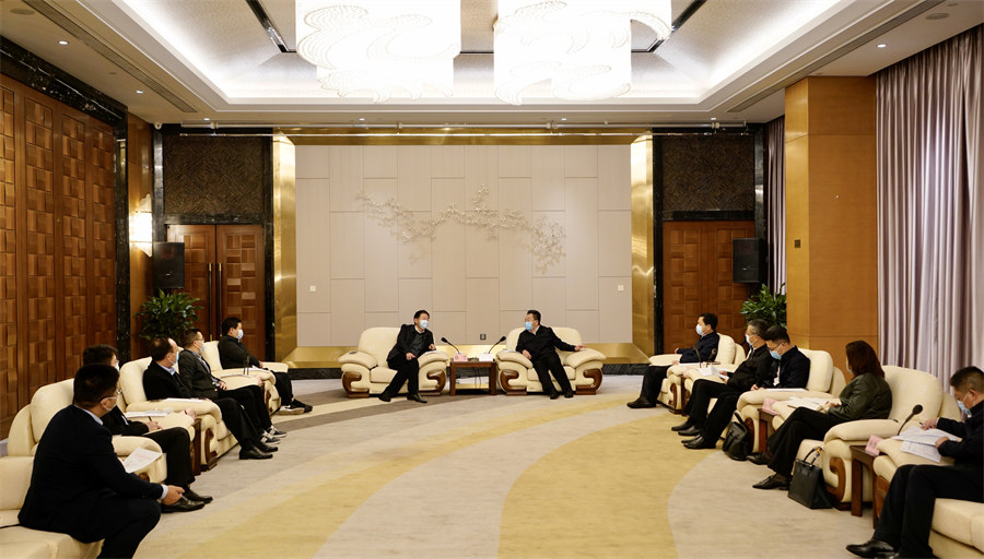 省尊龙凯时集团党委书记、董事长任丁率队赴南充调研