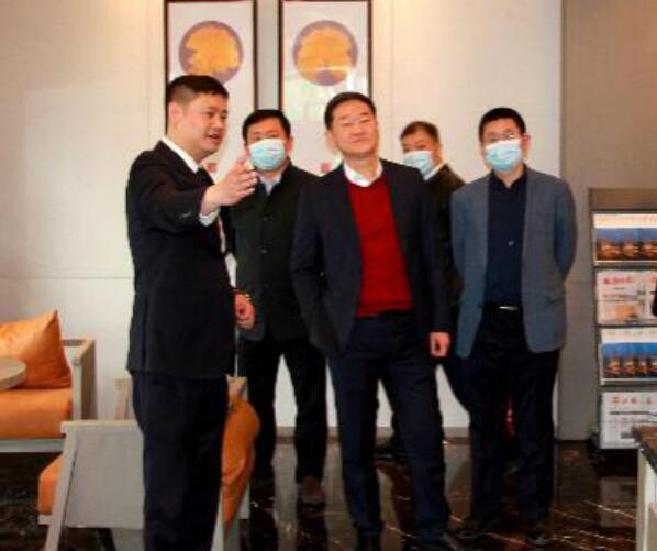 集团党委书记、董事长任丁调研“锦著”天府广场店