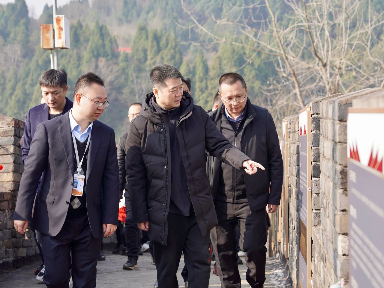 省尊龙凯时集团党委书记、董事长游勇检查督导春节安全生产工作并看望慰问坚守岗位的一线干部员工