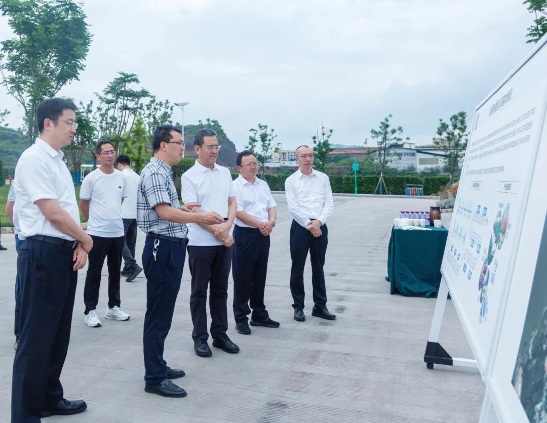 省国资委党委书记、主任冯文生赴宜宾调研国企改革深化提升行动工作并主持召开片区座谈会